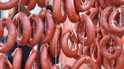 Ünlü sucuk ve kıyma markasında hile çıktı! Düğmeye basıldı
