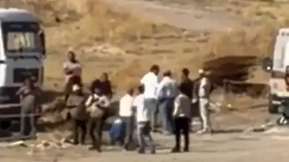 Üzerine inşaat malzemesi düşen işçi ağır yaralandı