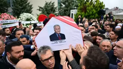 Yavuz Bülent Bakiler vefatının birinci yıl dönümünde anılıyor