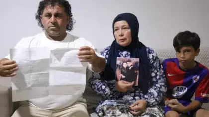 Yeni nişanlanan çift, evden takılarla çıkıp sırra kadem bastı!