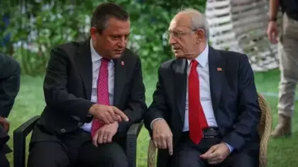 Yeni parti sadece bir tabela mı? Özgür Özel’in CHP’yi geri alma planı deşifre oldu