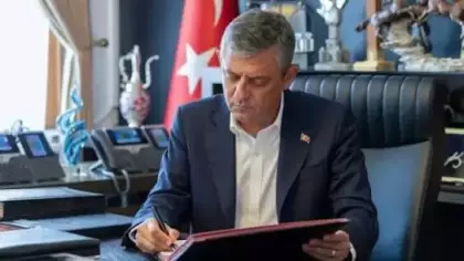 Yeni Parti'de isim krizi! Yenilik Partisi Genel Başkanı şartını açıkladı
