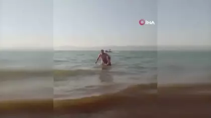Yürekleri yakan olay! Tatili için gittikleri yerde baba akıntıda hayatını kaybetti