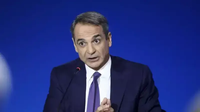 Yunanistan'da hükümetin parti binasına saldırı